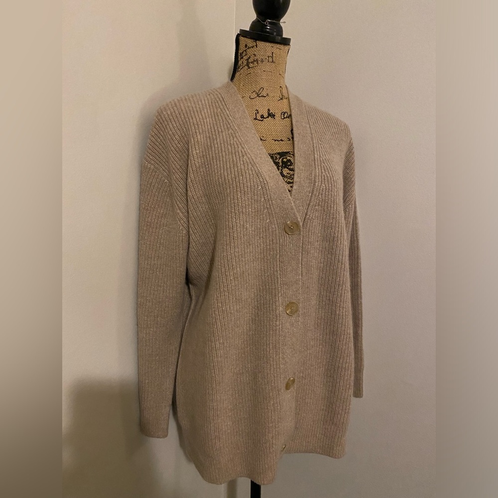 LAST ONE 🔥Quince🔥 Mongolian Cashmere Oversized Boyfriend Cardigan Sweater - Picture 8 of 15